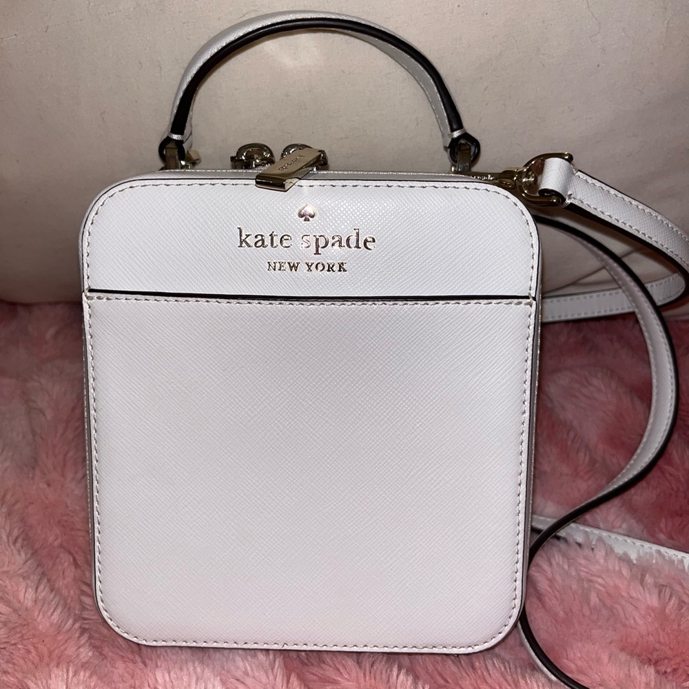 🎁 NWT Kate spade crossbody bag 🎁